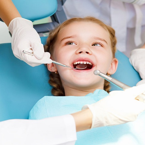 dental-implants-in-children-and-teenagers