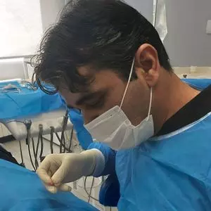 دکتر فرهاد کاظملو