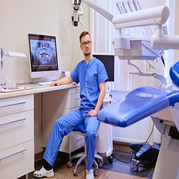 بهترین مطب دندانپزشکی در پونک